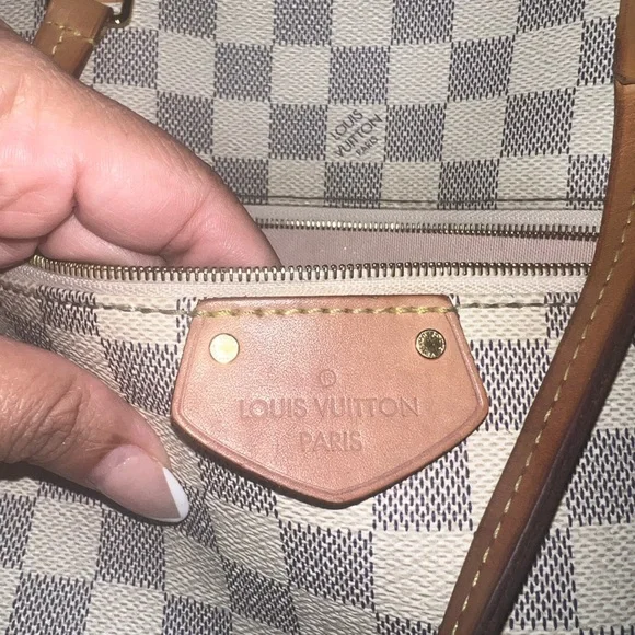 Louis Vuitton Lena MM Demier Azur - Picture 10 of 16